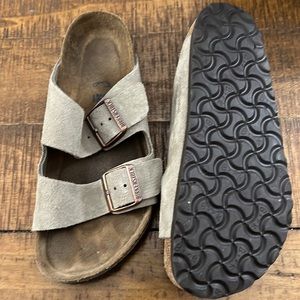 Birkenstock Arizona taupe suede size 37 excellent used condition.